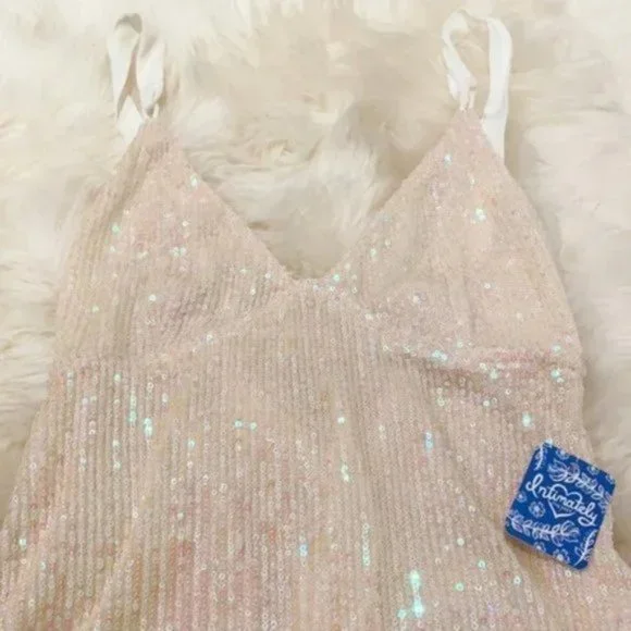 Free People Gold Rush Sequin Pearl Dress. XS,S,M,L - Picture 7 of 15